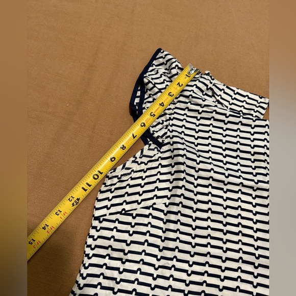 THE SKYE TOP
Elizabeth McKay - Picture 9 of 10